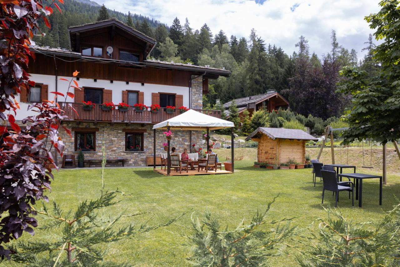 Le Reve Acomodação com café da manhã Courmayeur Exterior foto