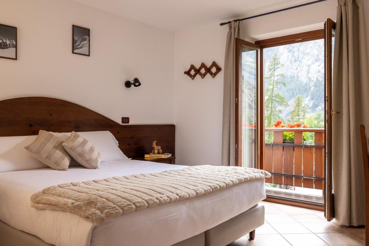 Le Reve Acomodação com café da manhã Courmayeur Exterior foto