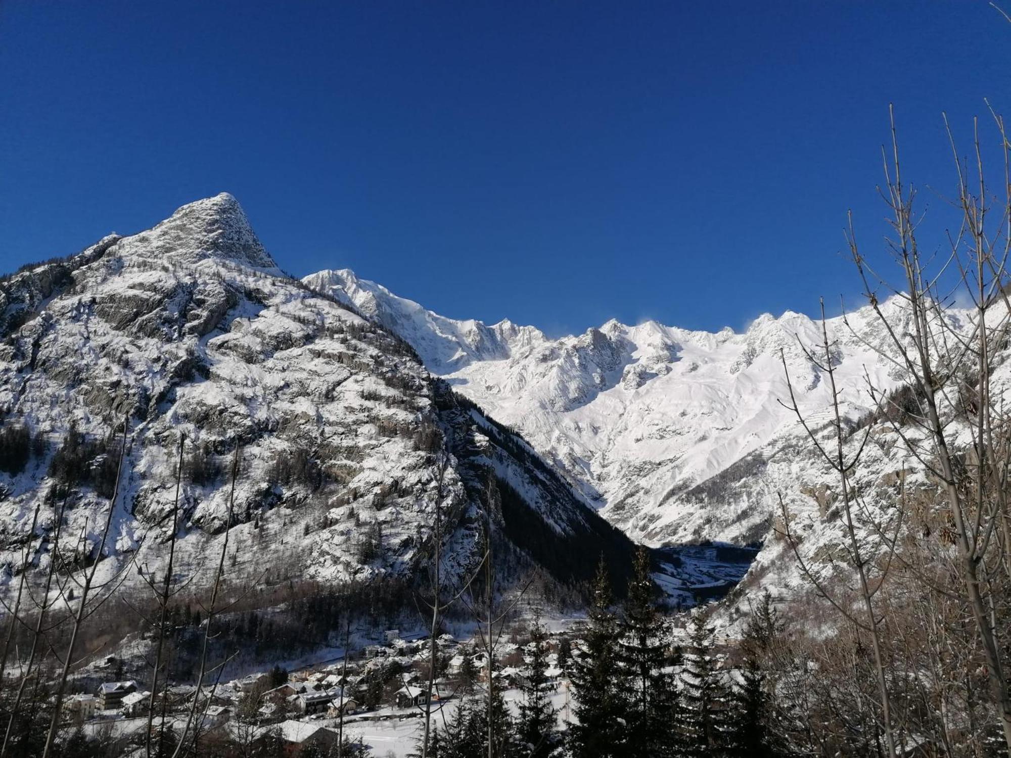 Le Reve Acomodação com café da manhã Courmayeur Exterior foto